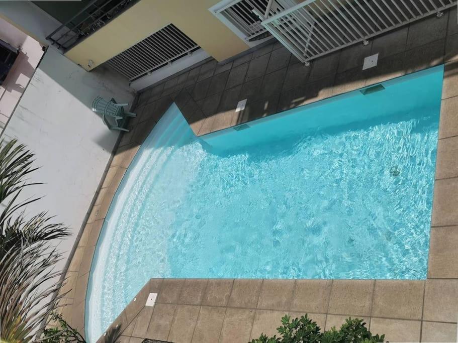 Jade - Appt 2 Chb - 4 Personnes - A 200 M Du Lagon De Saint-Pierre - Residence Avec Belle Piscine Et Parking Prive - Sur Le Front De Mer Et A 2 Pas Du Centre-Ville De St-Pierre Exterior foto